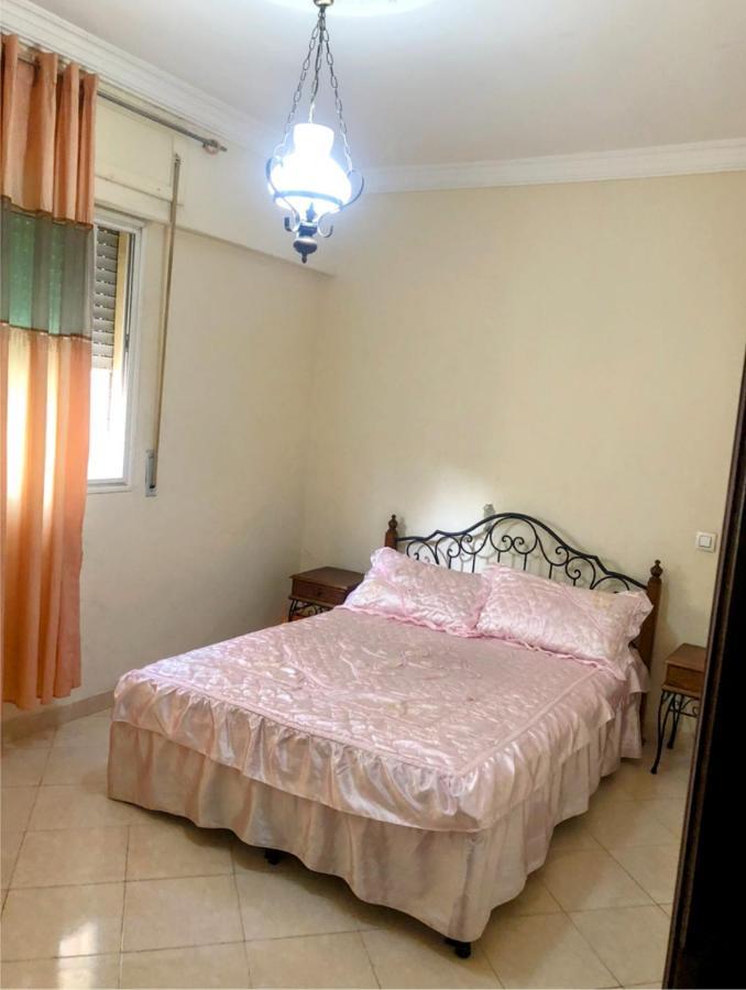 Apartment A Louer Par Jour Les Familles Et Les Couples Maries 1er Etage Free Wifi Tangier